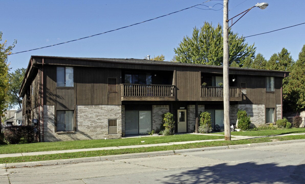 3445 Gardner Ave in Berkley, MI - Foto de edificio