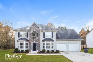 556 Harvick Cir in Stockbridge, GA - Building Photo