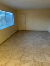 1115 252nd St in Los Angeles, CA - Foto de edificio - Building Photo