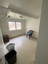 1950 Aupuni St in Honolulu, HI - Building Photo - Building Photo