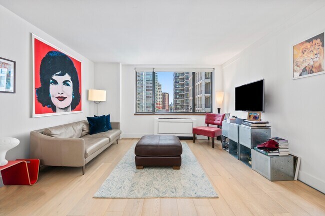 property at 30 W 61st St