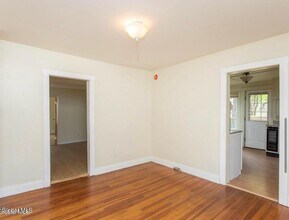 6 Pearl St in Saratoga Springs, NY - Building Photo - Building Photo
