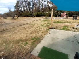 4852 Stantonsburg Rd in Greenville, NC - Building Photo