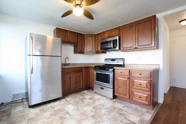 485 Garfield Ave, Unit 2