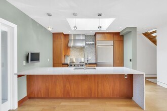 611 Monroe St in Hoboken, NJ - Building Photo - Building Photo