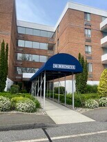 50 Birdseye St in Stratford, CT - Building Photo