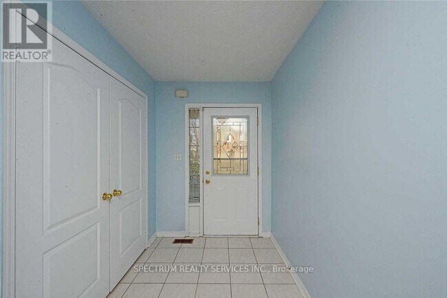 103 Triple Crown Ave in Toronto, ON - Building Photo - Building Photo
