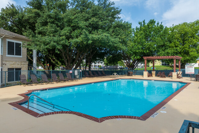 Arrowhead Park Apartments in Austin, TX - Building Photo - Other