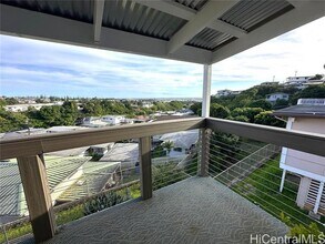 1870 Ala Mahamoe St in Honolulu, HI - Building Photo - Building Photo