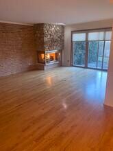 1836 Wildberry Dr in Glenview, IL - Building Photo - Building Photo