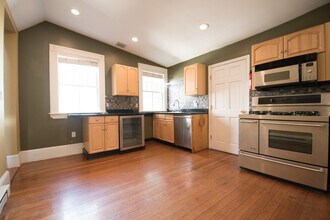 20 Ellery St, Unit 2 in Cambridge, MA - Building Photo - Building Photo