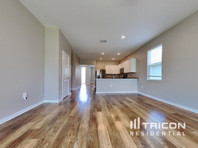 6092 Dolostone Dr in Lakeland, FL - Building Photo - Building Photo