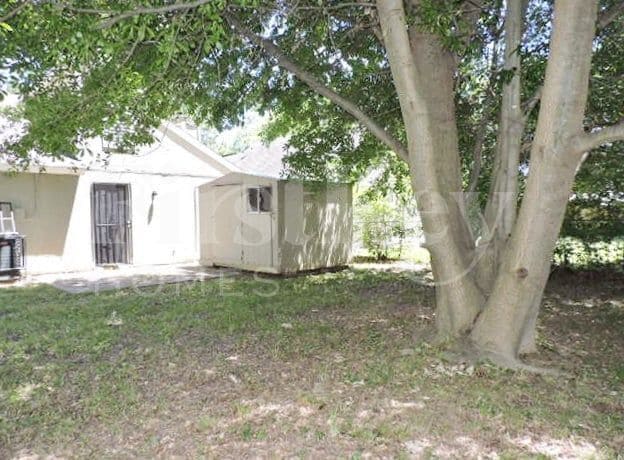 4571 Blue Willow Rd in Memphis, TN - Foto de edificio - Building Photo