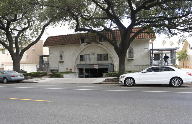 333 Riverdale Dr in Glendale, CA - Foto de edificio - Building Photo