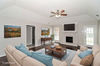 4879 Baywood Dr in Millington, TN - Building Photo - Building Photo