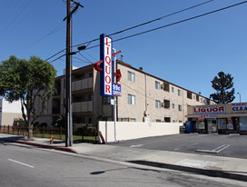 Roscoe Tower Apartments