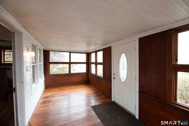 25 Vera St in East Haven, CT - Building Photo - Building Photo