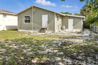 3633 SW 12th Ct in Fort Lauderdale, FL - Building Photo - Building Photo