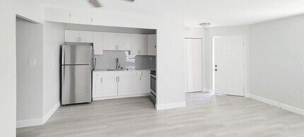 201 Palm St in Lantana, FL - Building Photo - Building Photo