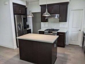 8559 Dunes Wy in Newark, CA - Building Photo - Building Photo