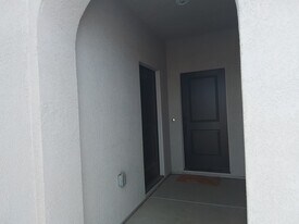 1274 Maple Leaf Dr in Wheatland, CA - Building Photo