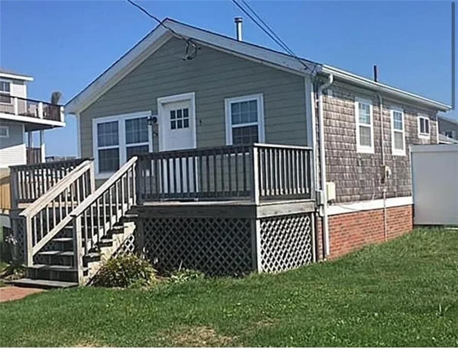 5 Arbeth Rd in Narragansett, RI - Building Photo