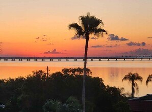 19029 US Hwy 19 N in Clearwater, FL - Building Photo - Building Photo