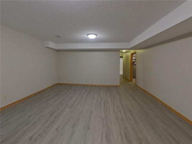 19405 Baldwin Cir NW in Elk River, MN - Building Photo - Building Photo