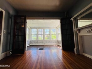 57 Main Ave in Albany, NY - Building Photo - Building Photo