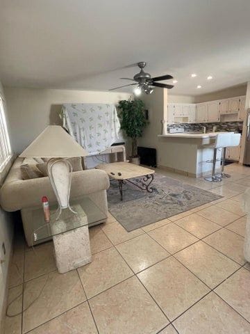 419 Brittany Dr in Delray Beach, FL - Building Photo - Building Photo