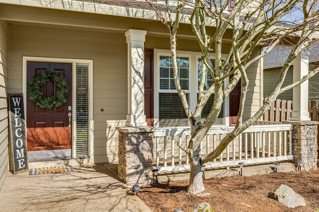 336 SE 14th Pl in Canby, OR - Building Photo - Building Photo