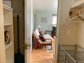 8 Lisbon Ct, Unit Furnished Studio in Seaside, CA - Building Photo - Building Photo