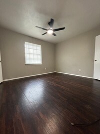 Oak Lawn Place: Corsicana, Leasing Specials! in Corsicana, TX - Foto de edificio - Building Photo