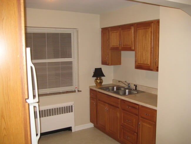 1604 Sutton Ave, Unit 4