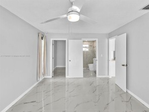 1281 SW 32nd St in Fort Lauderdale, FL - Building Photo - Building Photo