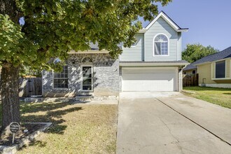 1917 Windy Park Dr in Round Rock, TX - Building Photo - Building Photo