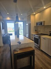 30 Mutual St, Unit SI ID1375289P in Toronto, ON - Building Photo - Building Photo