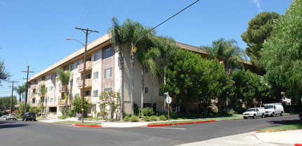 Valley Spring Apartments in Studio City, CA - Building Photo - Building Photo