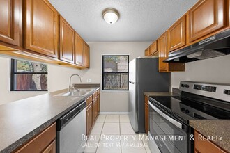 2532 Kamnic Ct in Winter Park, FL - Building Photo - Building Photo