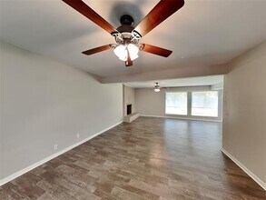 1514 Regina Ct S in Irving, TX - Building Photo - Building Photo