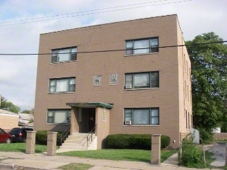 734-736 E 95th St in Chicago, IL - Building Photo