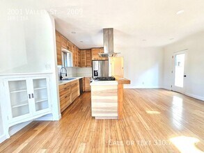 2001 Valley St in Los Angeles, CA - Building Photo - Building Photo