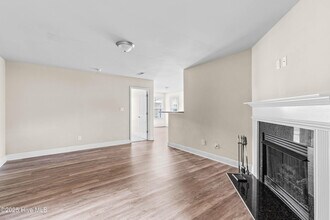 320 Hawks Bluff Dr in New Bern, NC - Building Photo - Building Photo