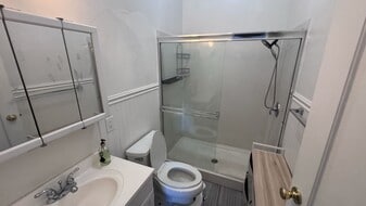 2429 Central Ave in Alameda, CA - Building Photo