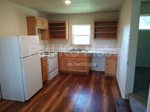 26 S Central St in Buckner, MO - Building Photo - Building Photo