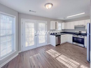 4932 Sunny Ridge Ct in Flowery Branch, GA - Foto de edificio - Building Photo