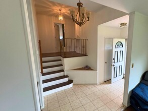 310 S Oyster Bay Rd in Syosset, NY - Building Photo - Building Photo