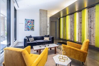 148 1st St in Jersey City, NJ - Building Photo - Building Photo