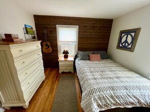 551 College St in Asheville, NC - Building Photo - Building Photo