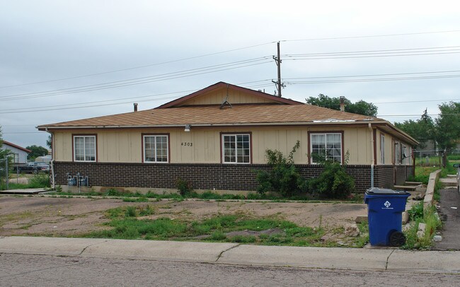 4303 Ericson Dr in Colorado Springs, CO - Building Photo - Building Photo